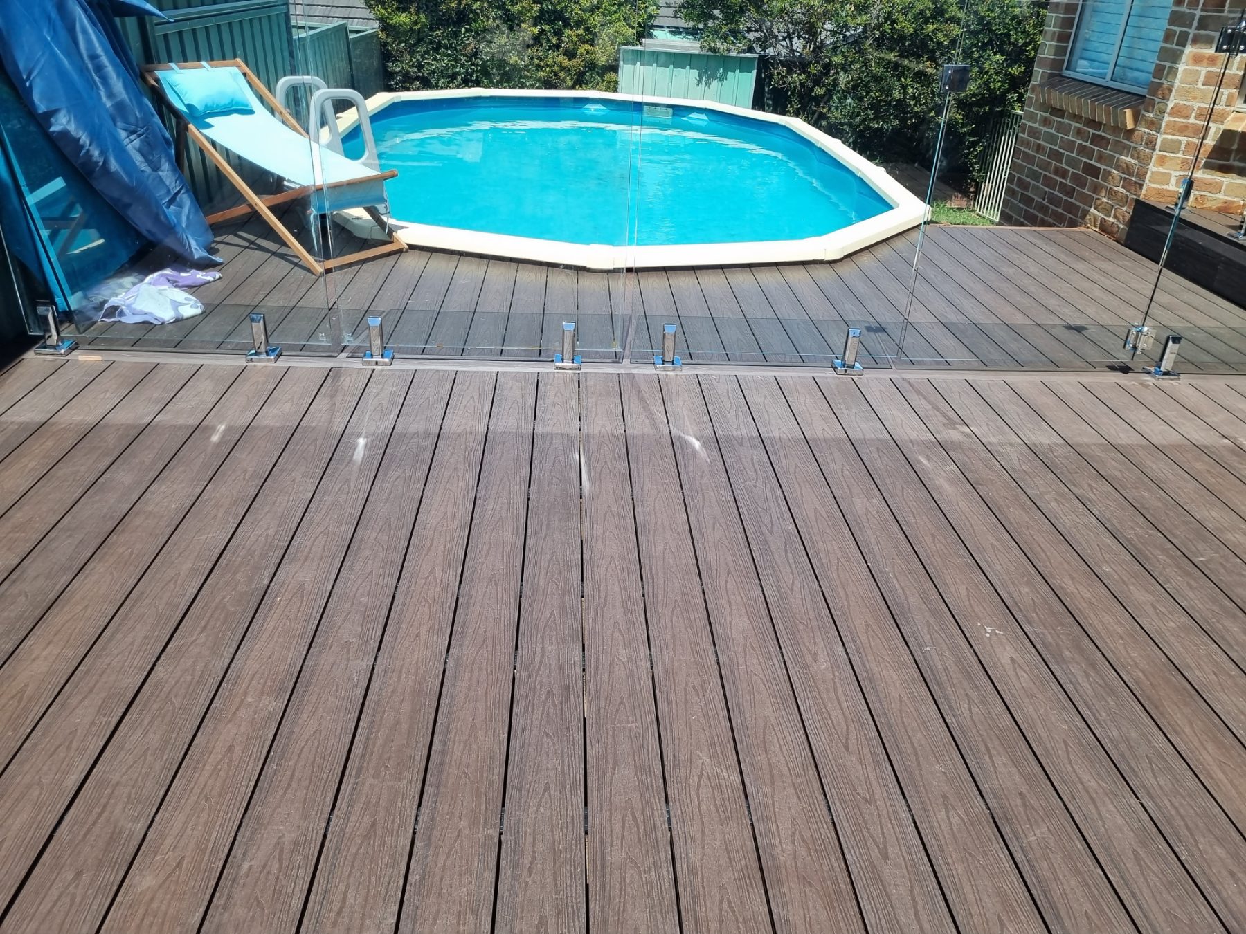 Timber deck around an above-ground pool